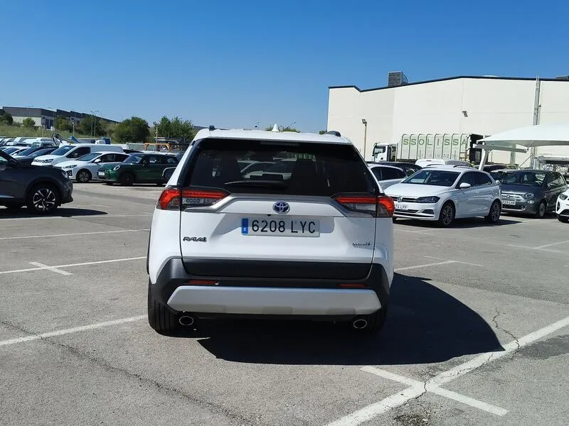 Toyota RAV4 2.5l 220H Advance - foto 5
