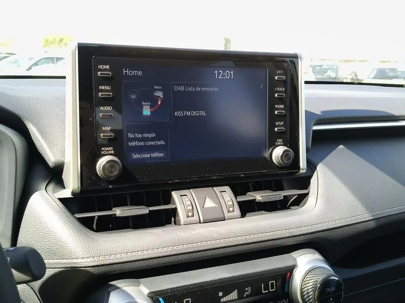 Toyota RAV4 2.5l 220H Advance - foto 11