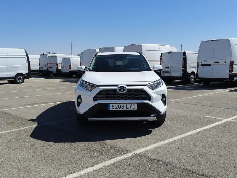 Toyota RAV4 2.5l 220H Advance - foto 9