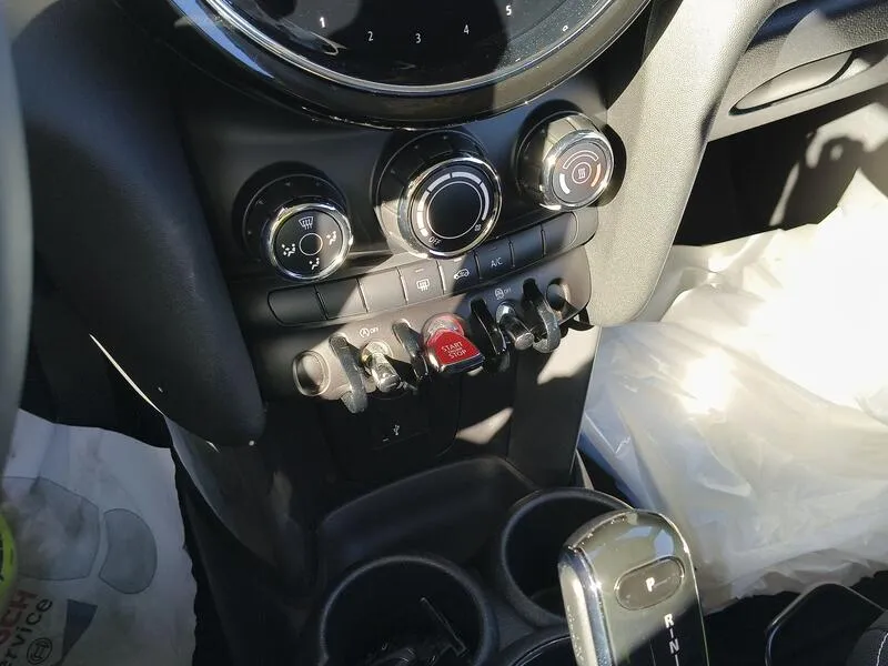 MINI Cooper One - foto 12
