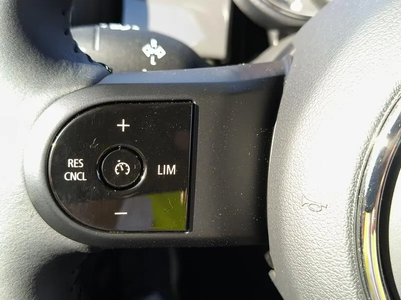 MINI Cooper One - foto 24