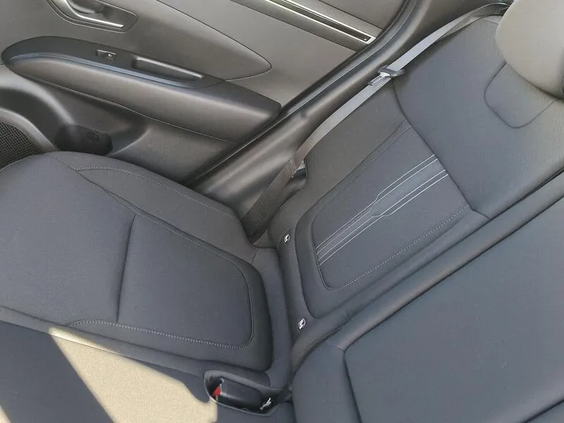 Hyundai Tucson 1.6 T-GDi HEV Maxx - foto 31