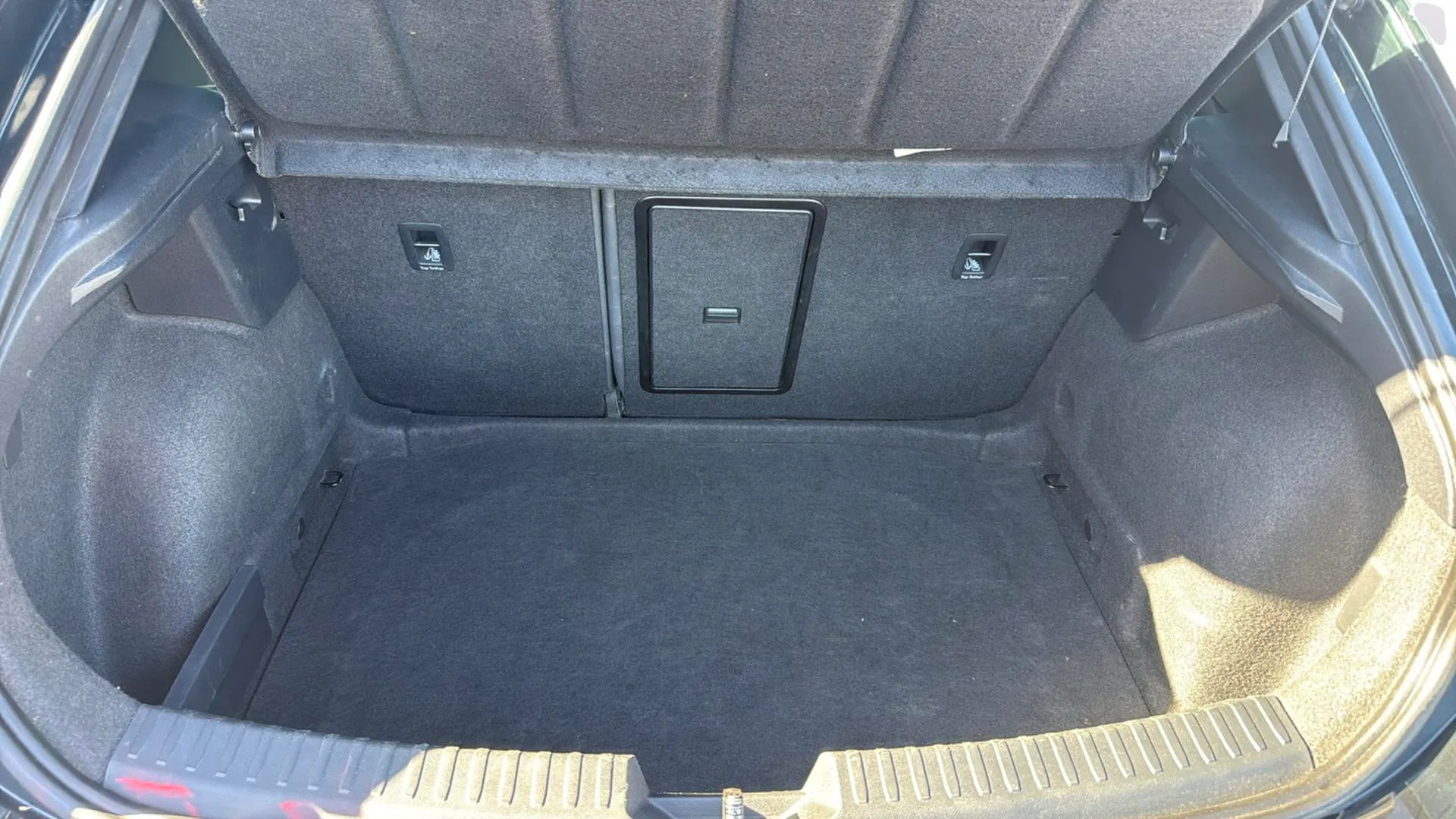 SEAT León 1.0 TSI FR 25 Aniversario - foto 18