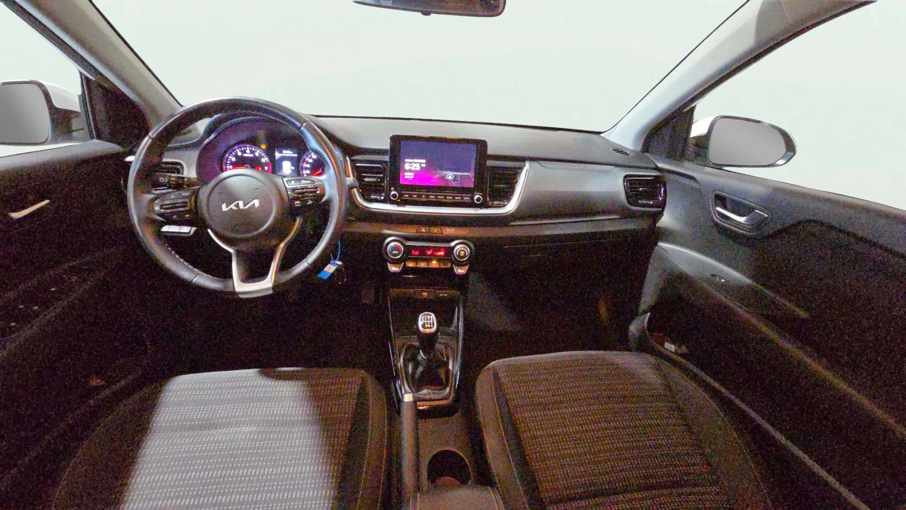 Kia Stonic 1.0 T-GDi MHEV Concept - foto 27