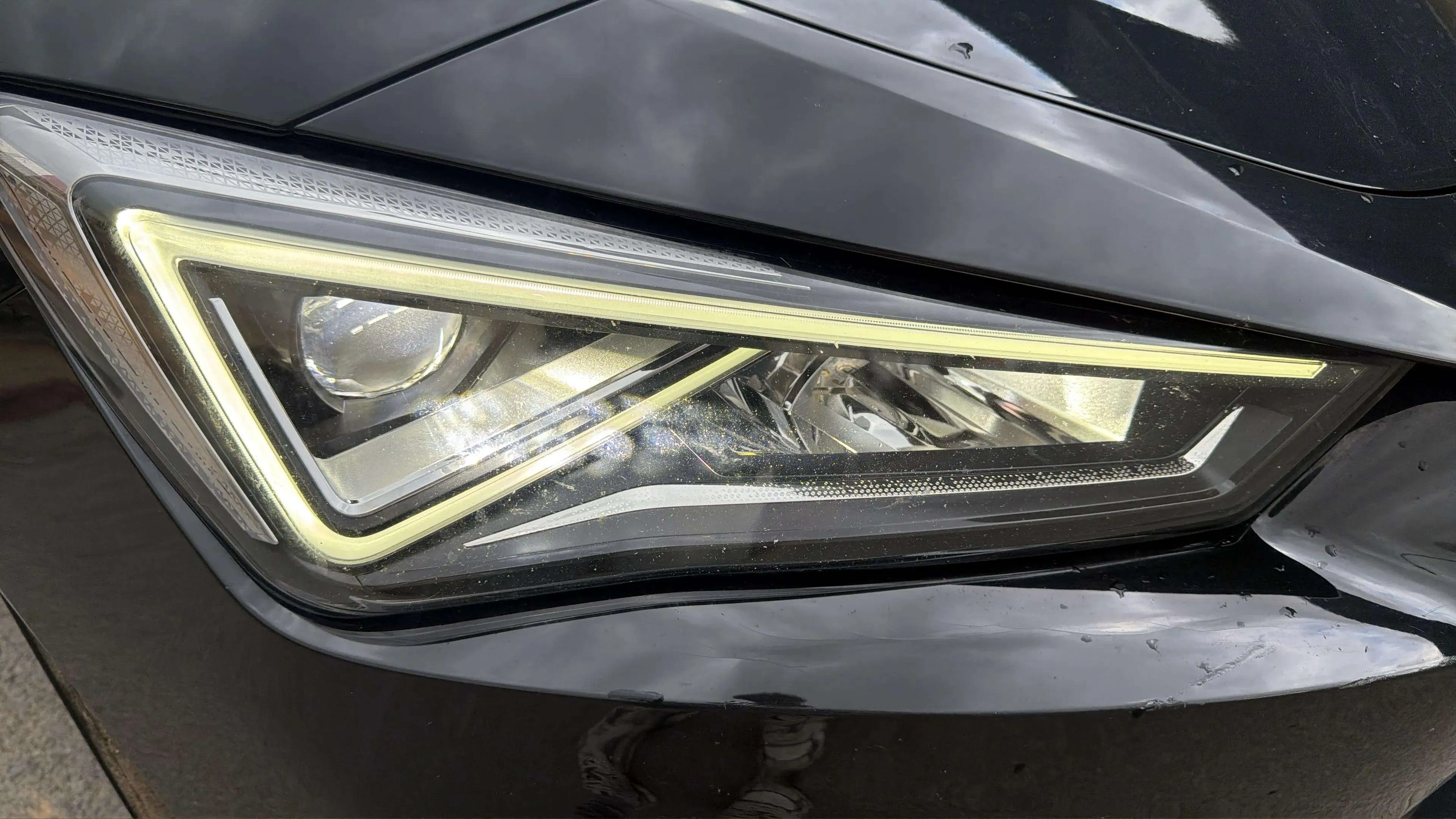 SEAT León 1.0 TSI FR 25 Aniversario - foto 27