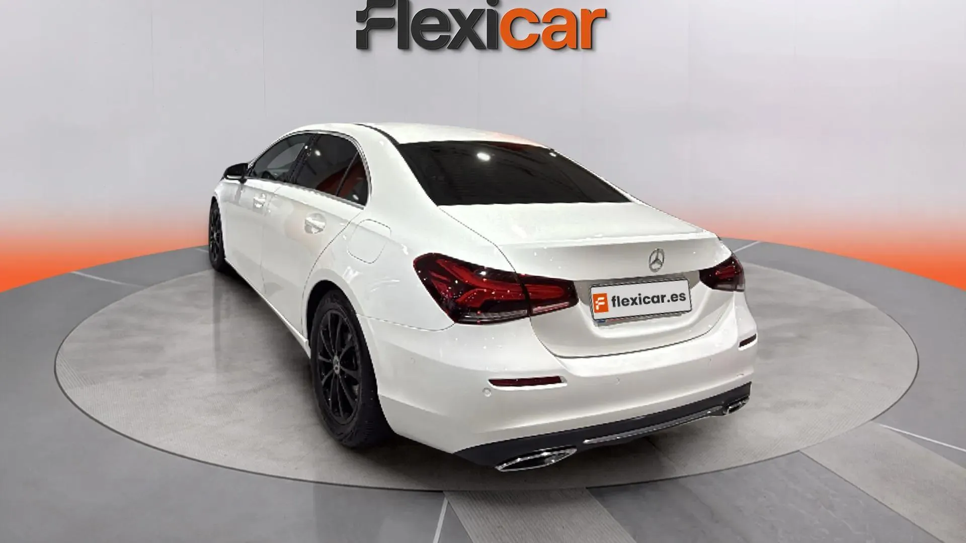 Mercedes-Benz Clase A Sedán A 180 d - foto 3