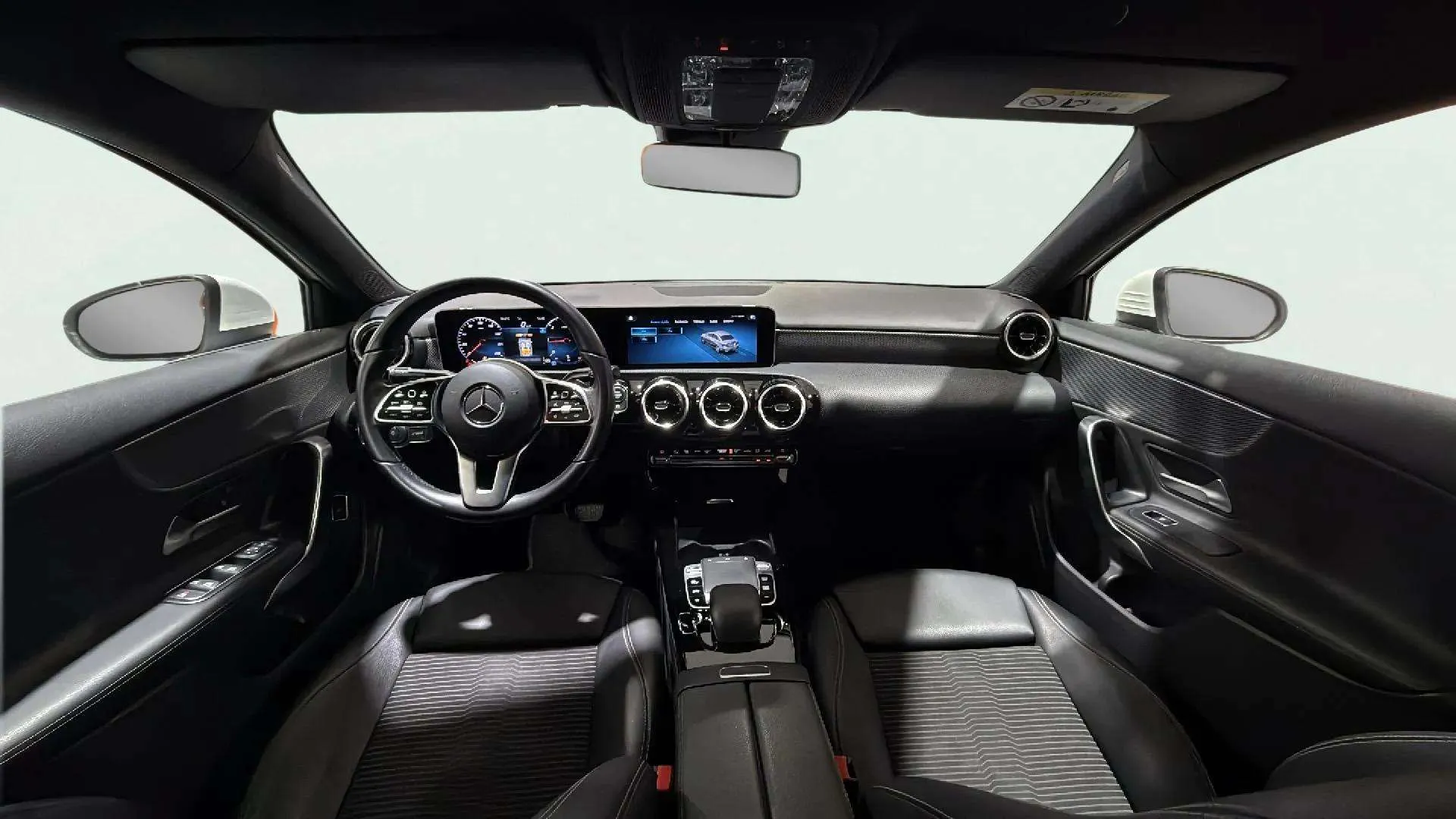 Mercedes-Benz Clase A Sedán A 180 d - foto 9
