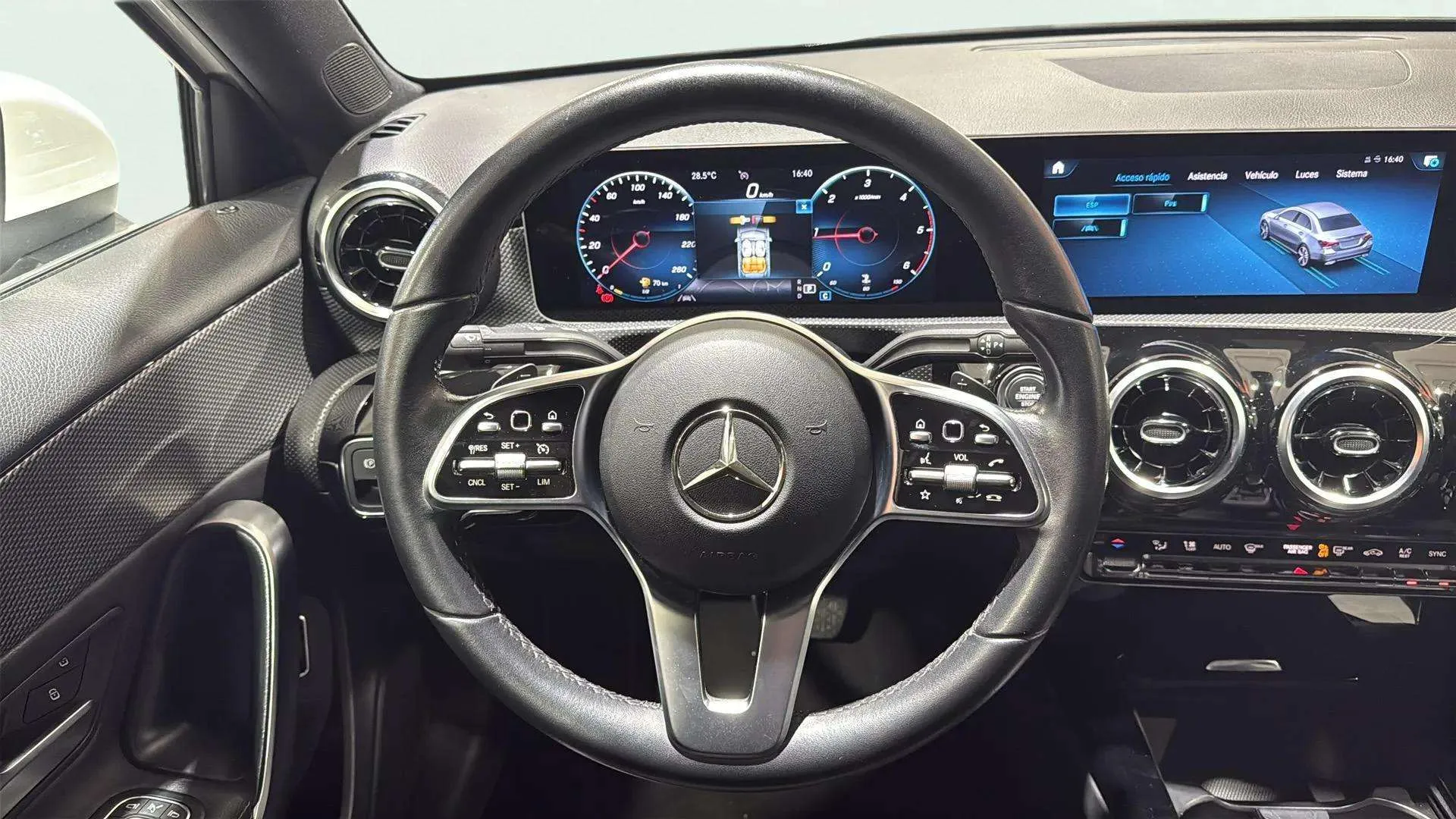 Mercedes-Benz Clase A Sedán A 180 d - foto 11