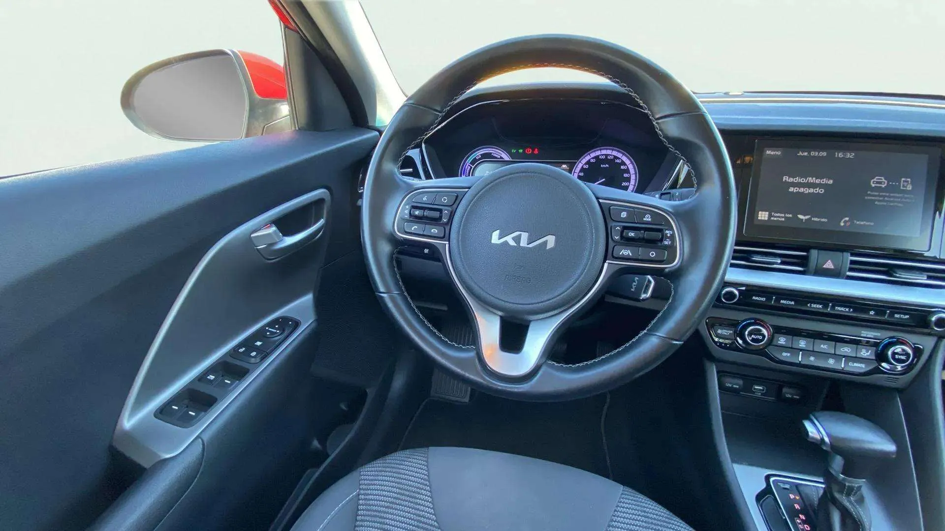 Kia Niro 1.6 GDi HEV Concept - foto 14
