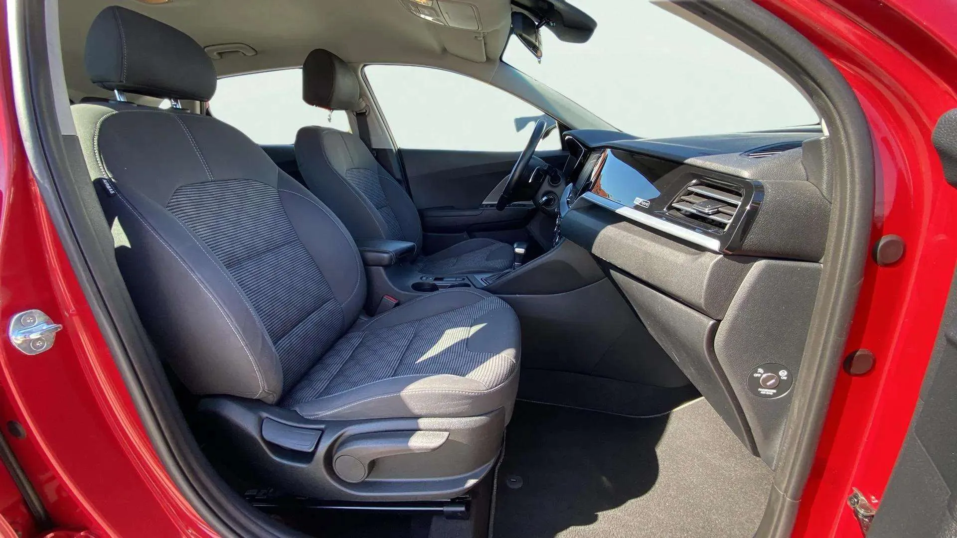 Kia Niro 1.6 GDi HEV Concept - foto 18