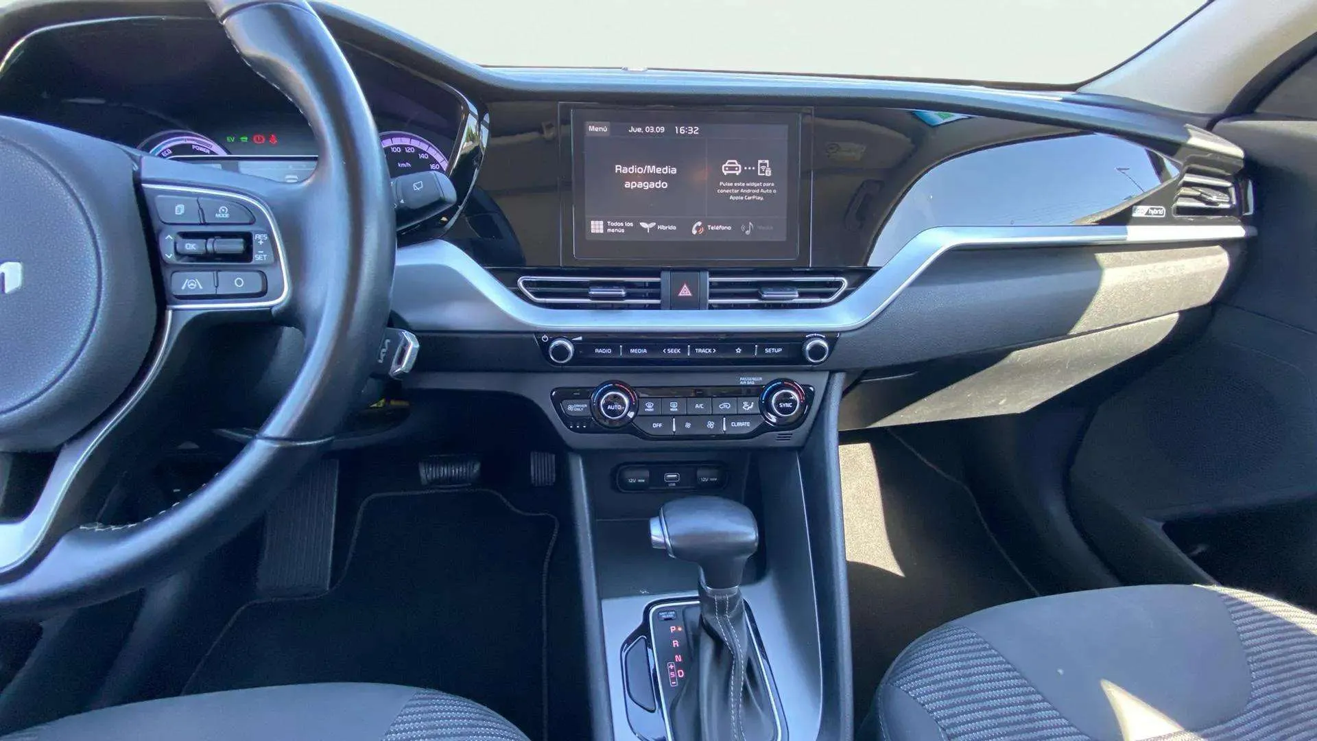 Kia Niro 1.6 GDi HEV Concept - foto 13