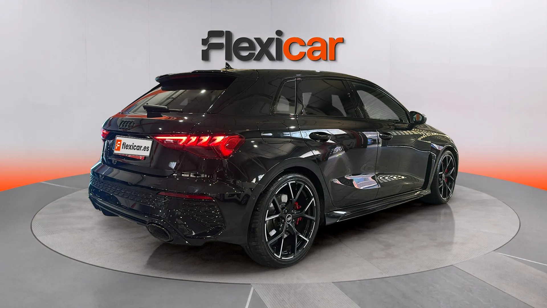 Audi A3 RS3 Sportback TFSI quattro S tron - foto 8