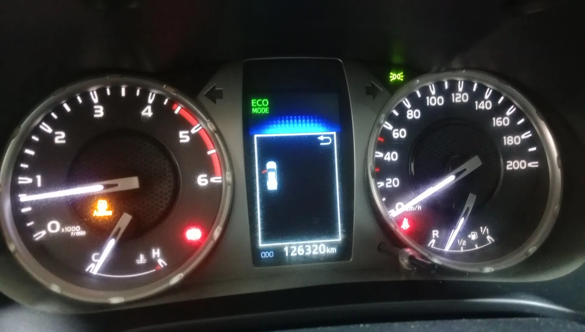 Toyota Hilux 2.4 D-4D Cabina Doble GX - foto 11