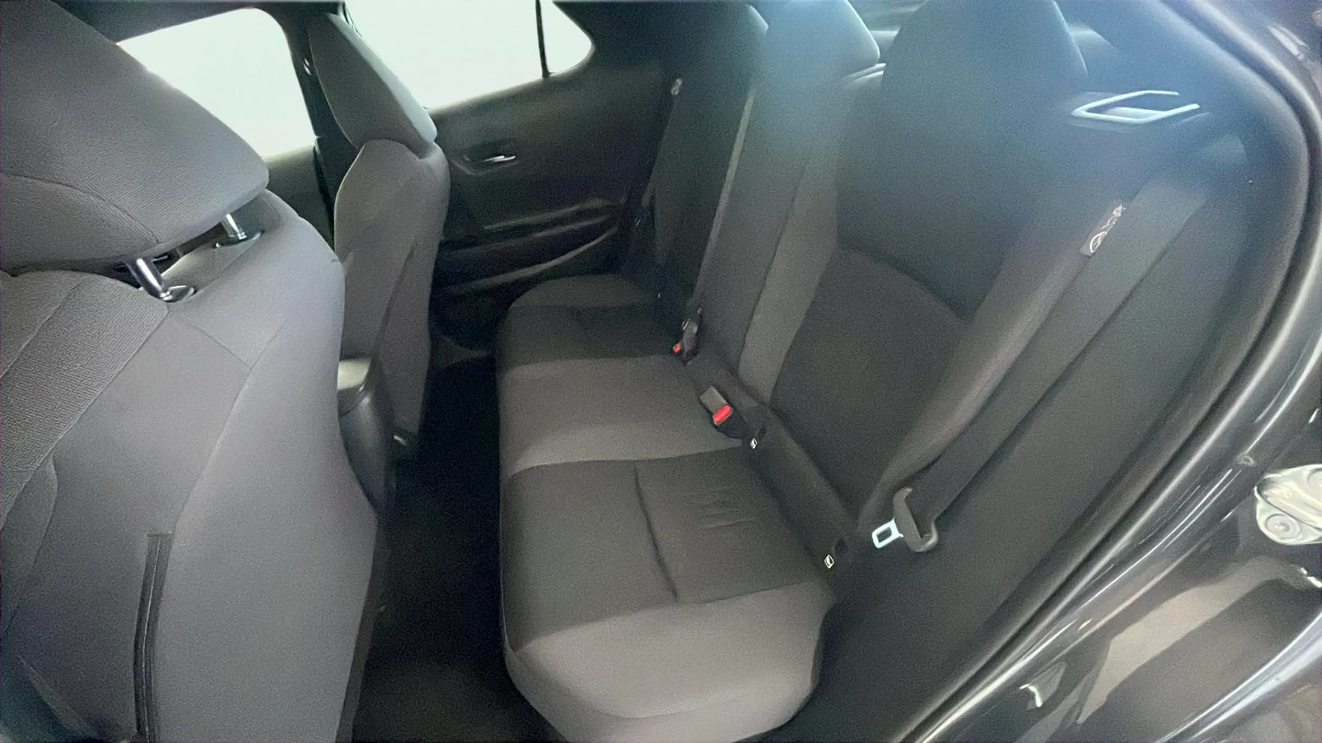 Toyota C-HR 1.8 Advance Hybrid 140 - foto 13