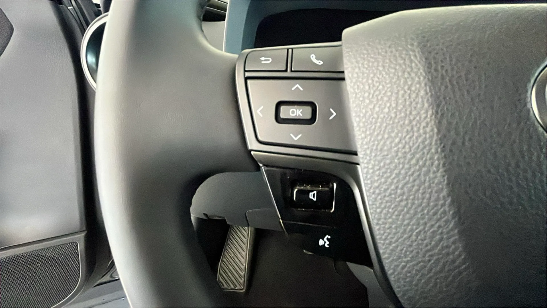 Toyota C-HR 1.8 Advance Hybrid 140 - foto 23
