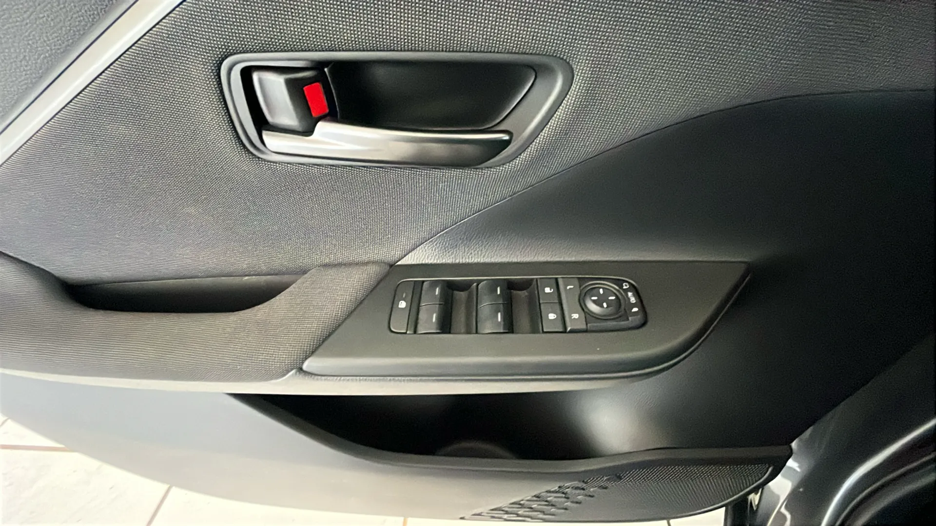 Toyota C-HR 1.8 Advance Hybrid 140 - foto 21