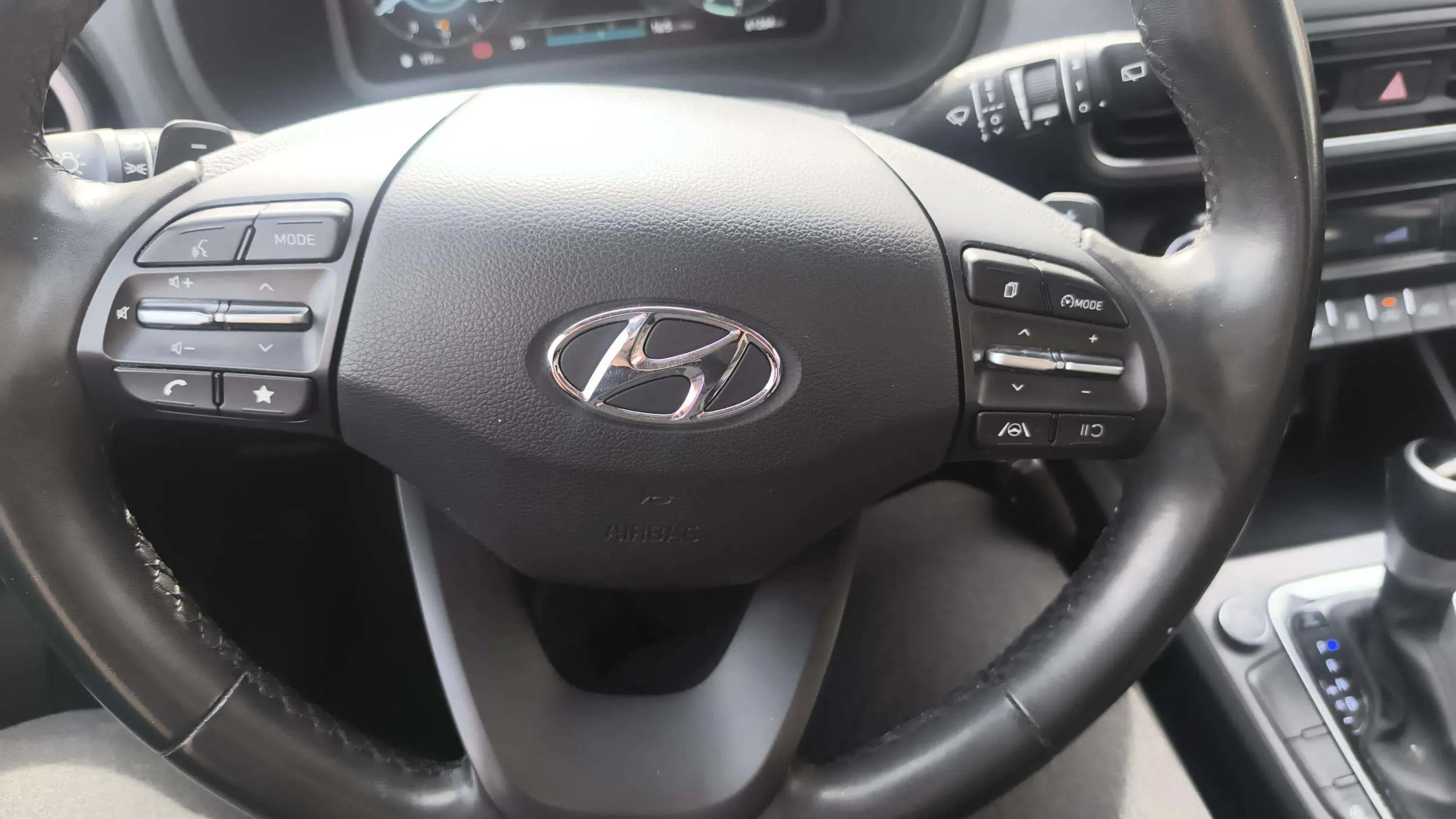 Hyundai Kona 1.0 T-GDi Maxx 4x2 DCT - foto 21