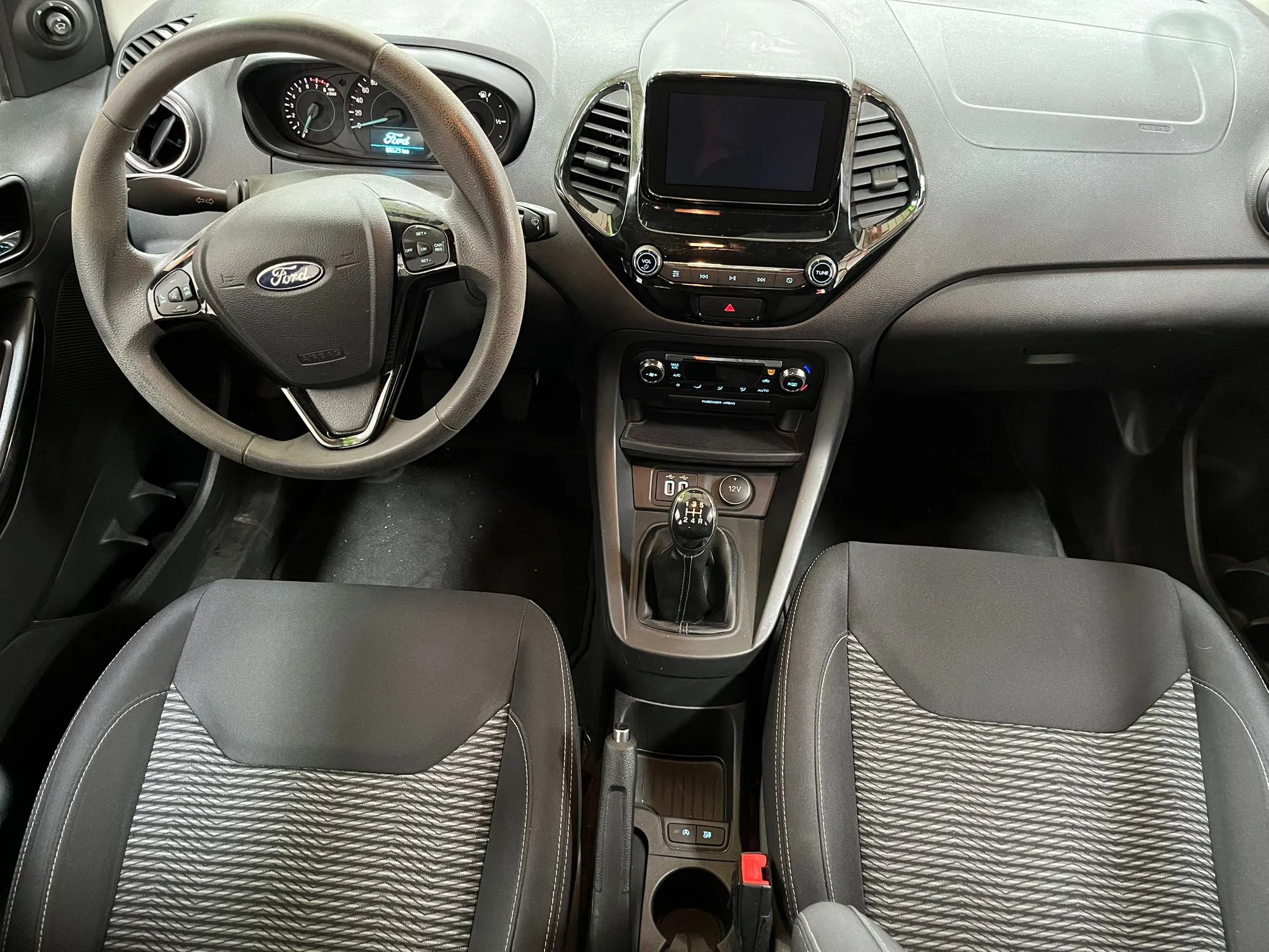Ford Ka+ 1.2 Ti-VCT Ultimate - foto 18