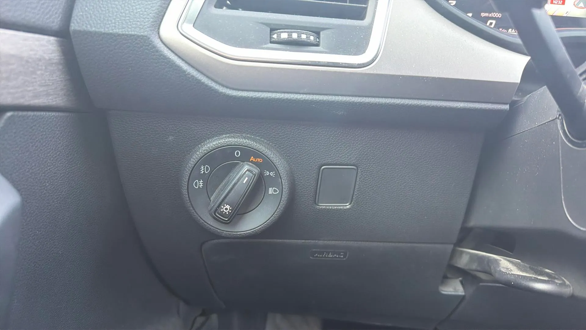 SEAT Ateca 2.0 TDI DSG X-Perience Go L - foto 17