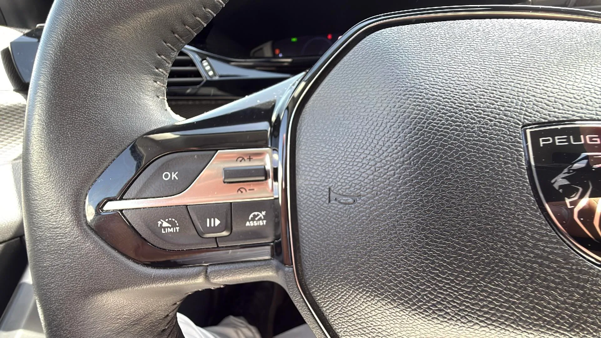 Peugeot 308 Active Pack PureTech 130 - foto 17