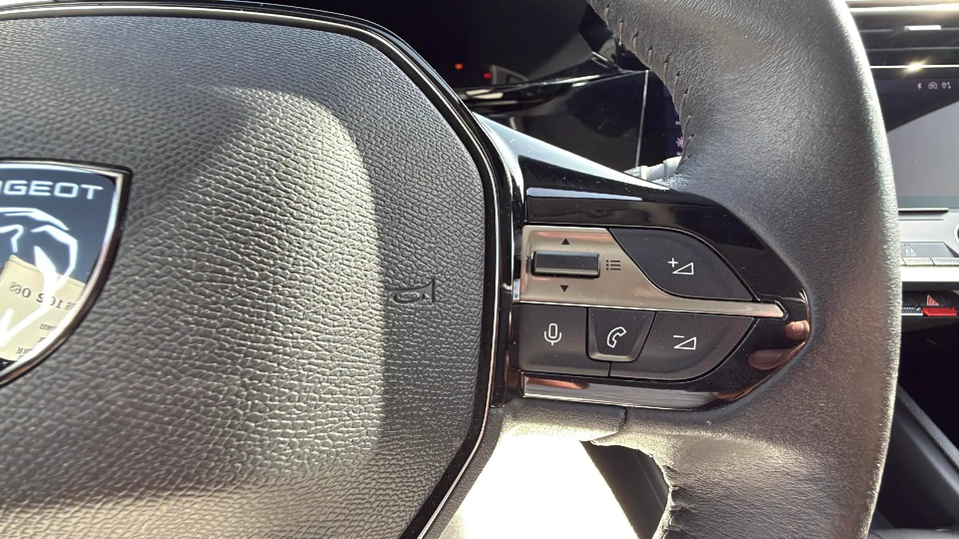 Peugeot 308 Active Pack PureTech 130 - foto 18