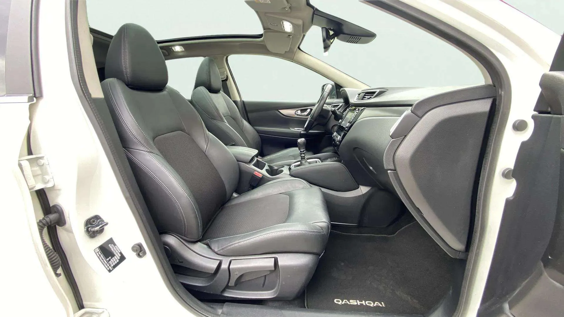 Nissan Qashqai dCi Tekna - foto 18