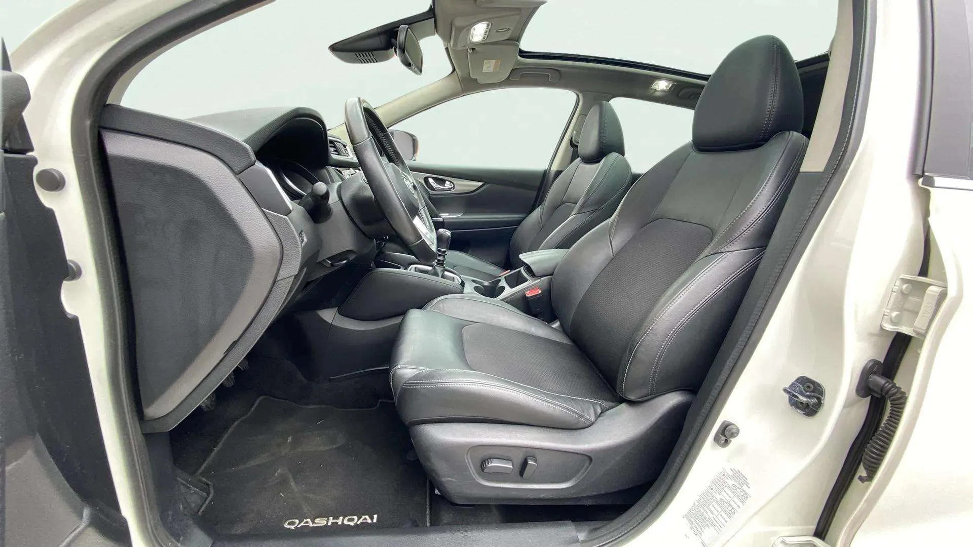 Nissan Qashqai dCi Tekna - foto 16