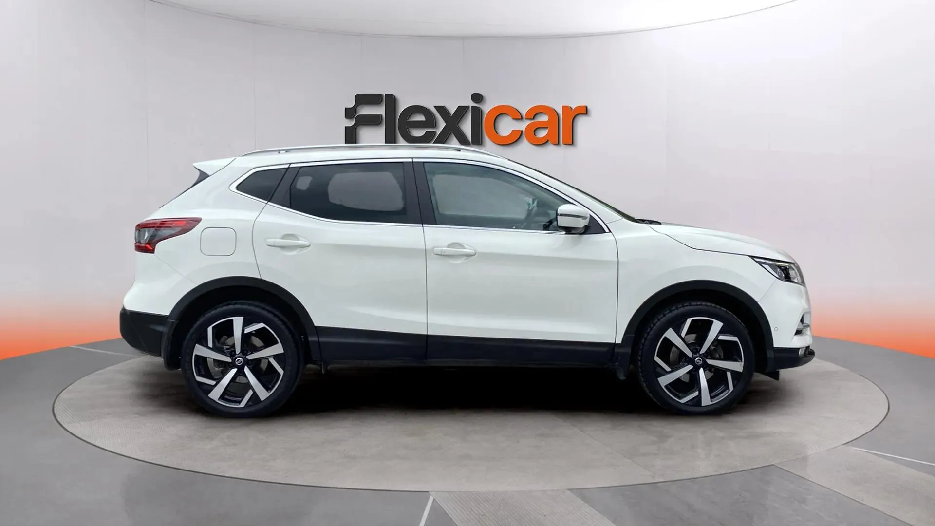 Nissan Qashqai dCi Tekna - foto 10