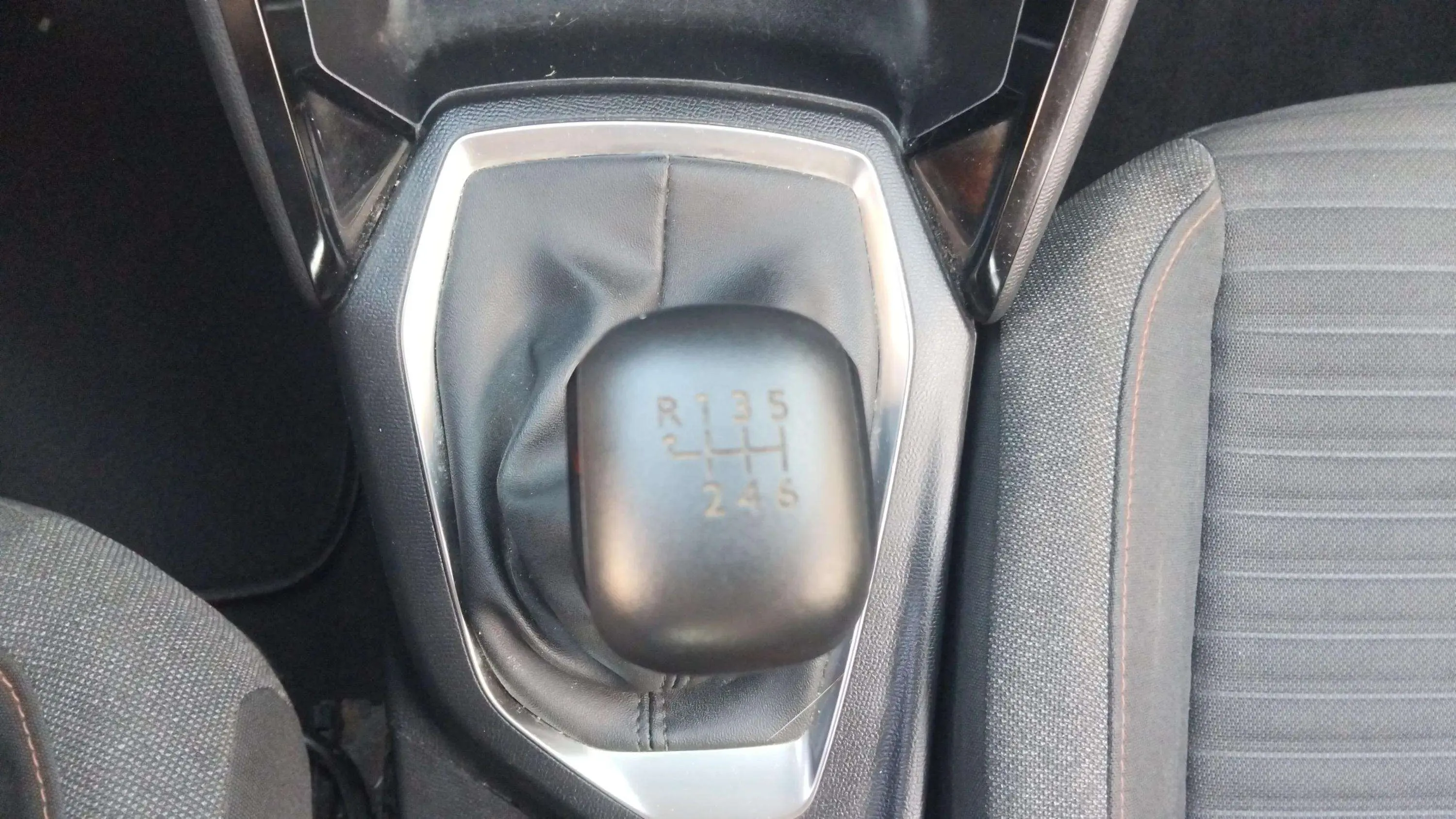 Peugeot 208 PureTech Active Pack - foto 18