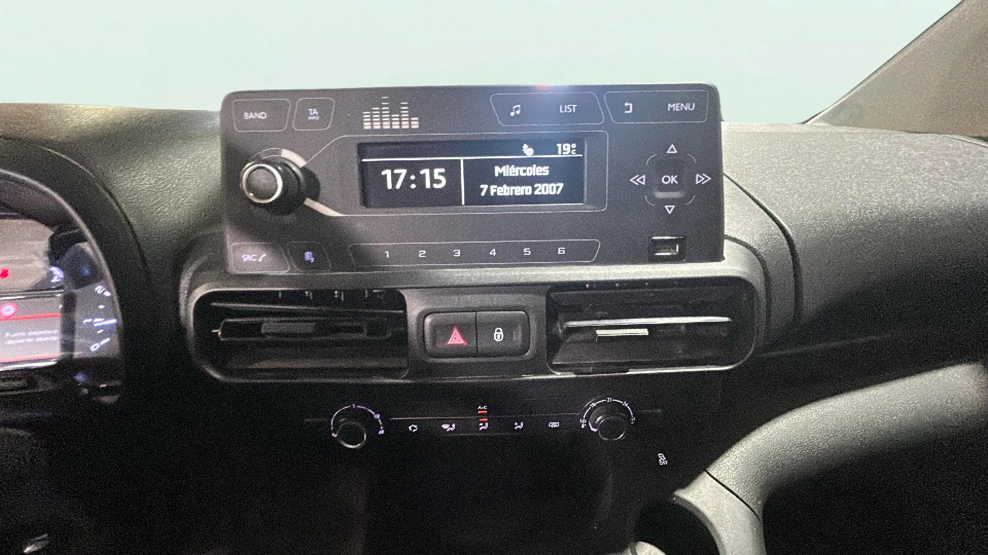 Citroën Berlingo Talla XL BlueHDi 100 Live Pack - foto 18