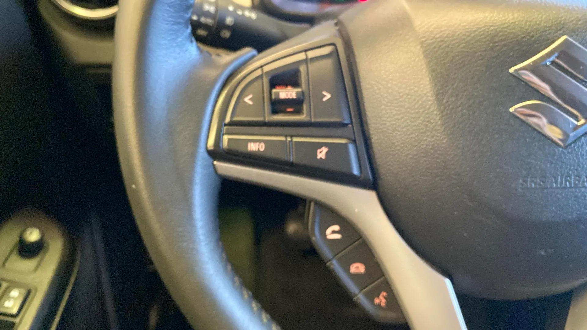 Suzuki Ignis 1.2 GLX Mild Hybrid - foto 19