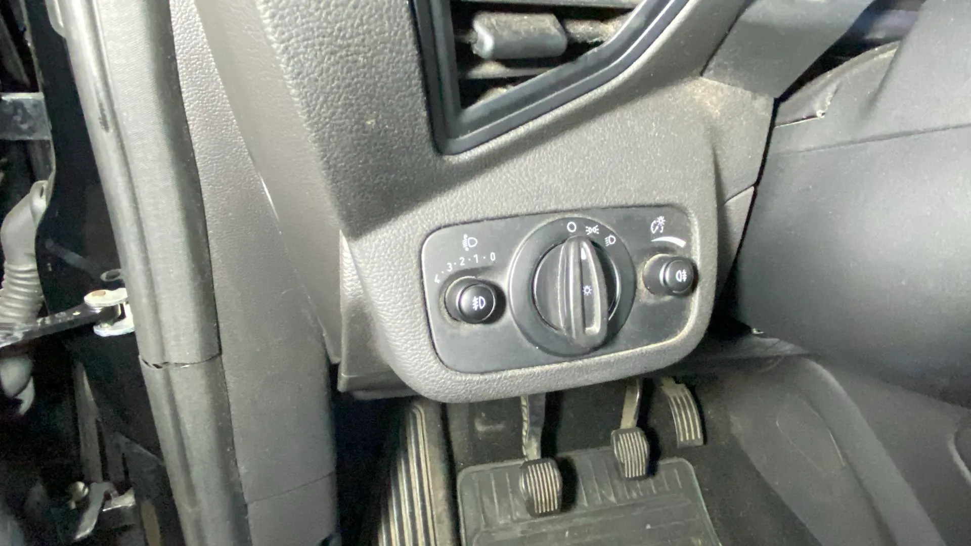 Ford C-Max 1.0 EcoBoost Business - foto 34