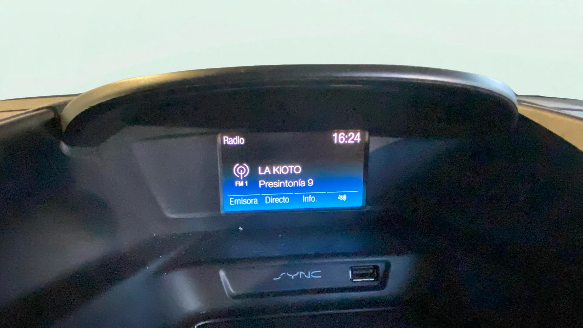 Ford C-Max 1.0 EcoBoost Business - foto 25