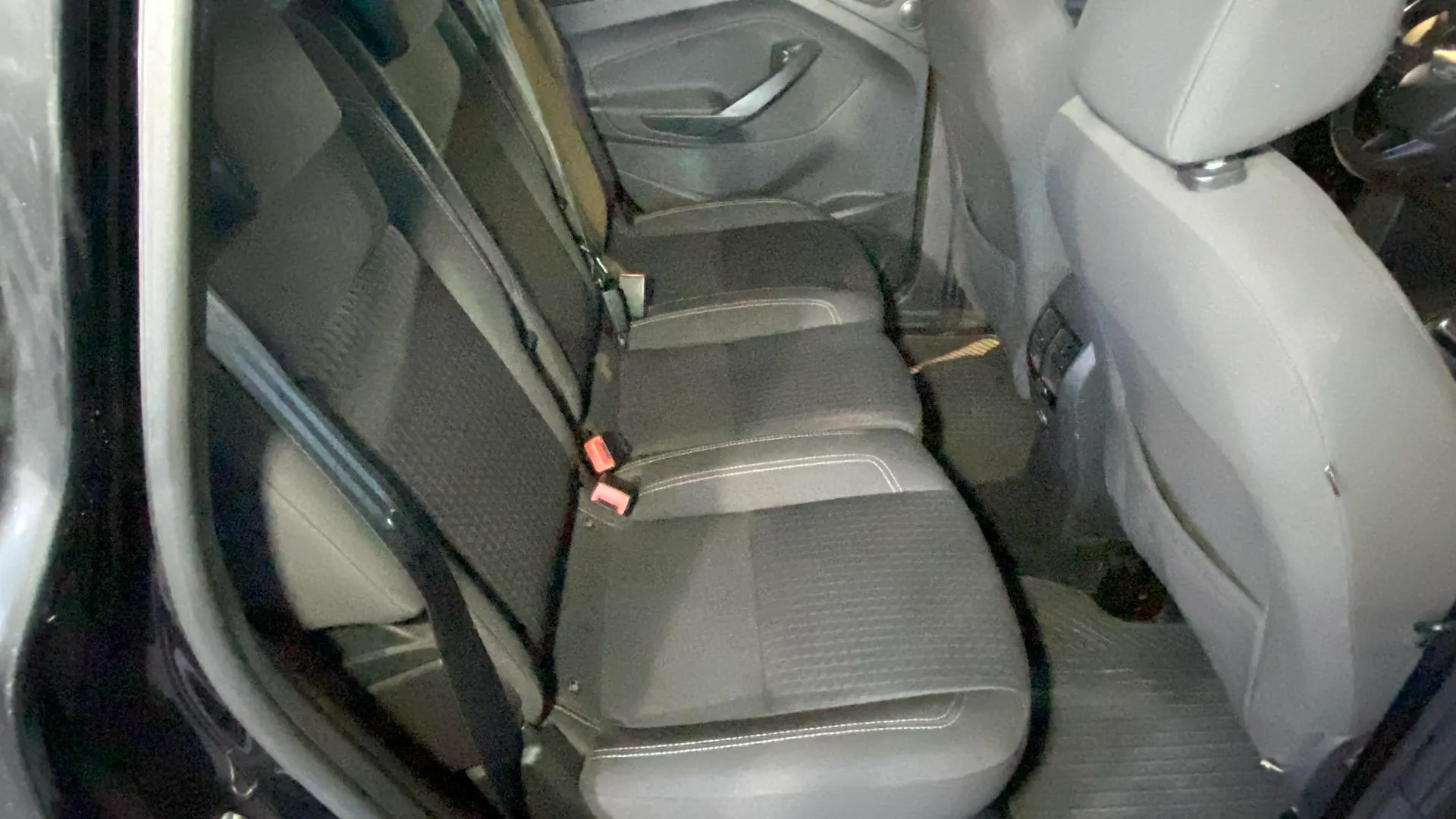 Ford C-Max 1.0 EcoBoost Business - foto 31