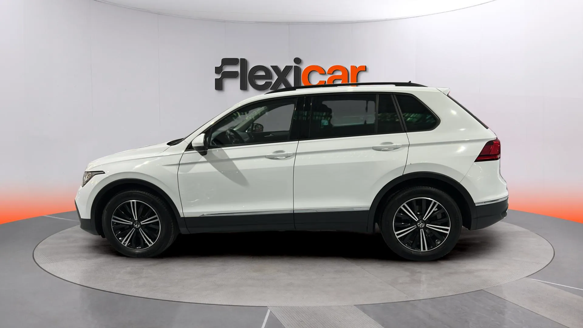 Volkswagen Tiguan Life 2.0 TDI DSG - foto 4