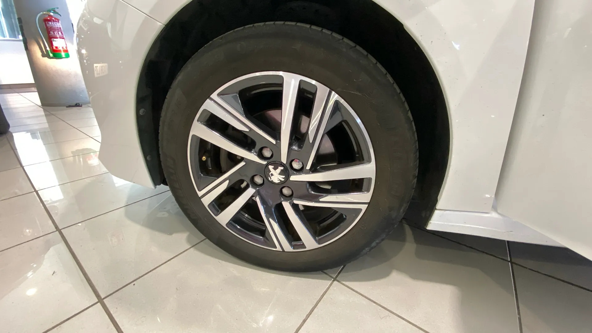 Peugeot 208 PureTech Allure - foto 16