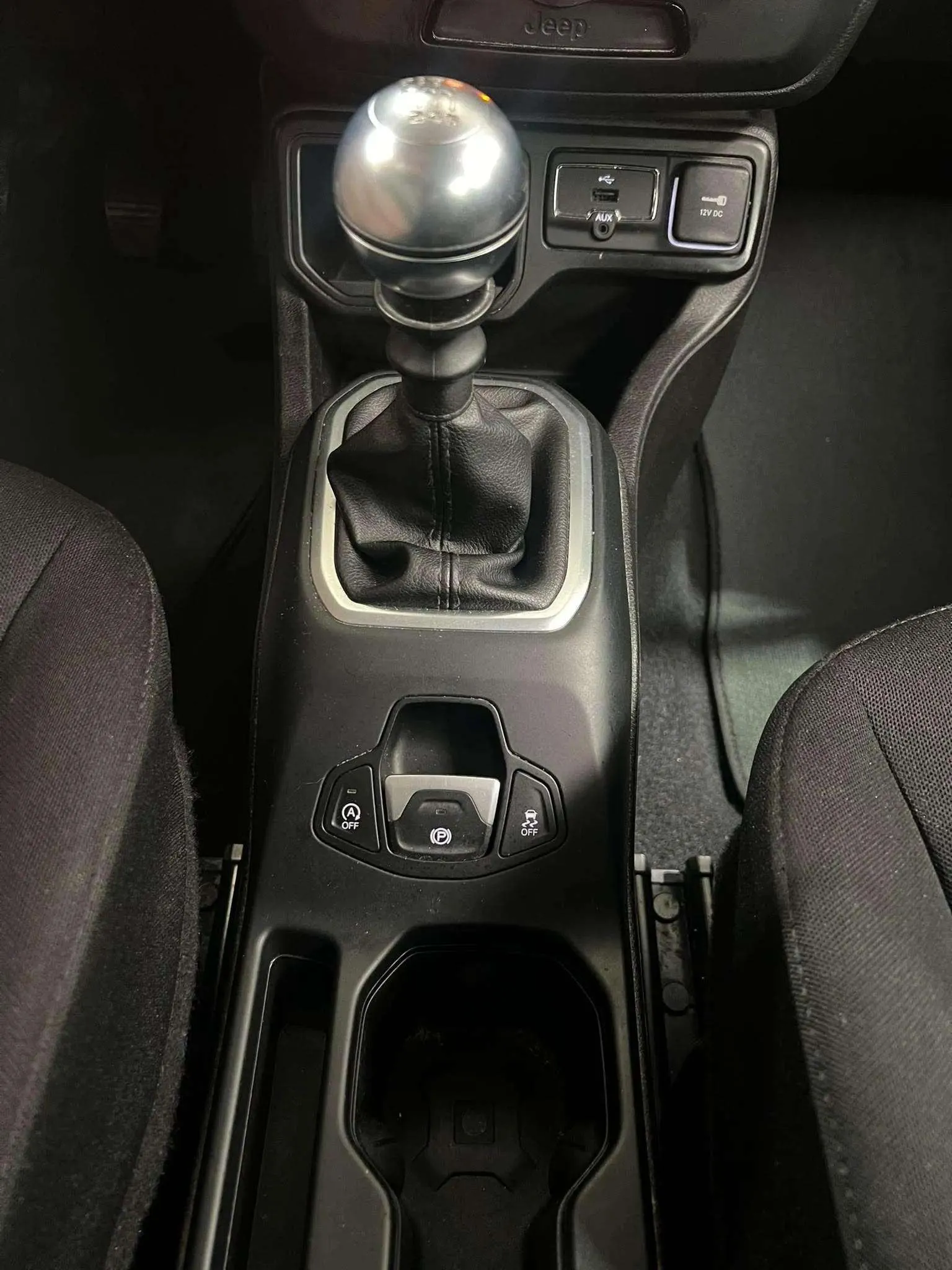 Jeep Renegade Limited 1.0G 120MT6 4x2 - foto 22