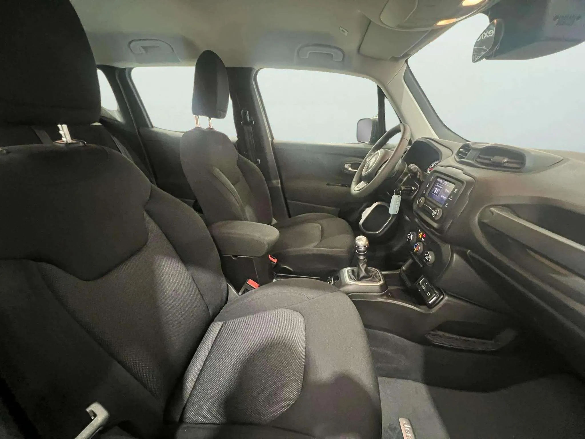 Jeep Renegade Limited 1.0G 120MT6 4x2 - foto 11