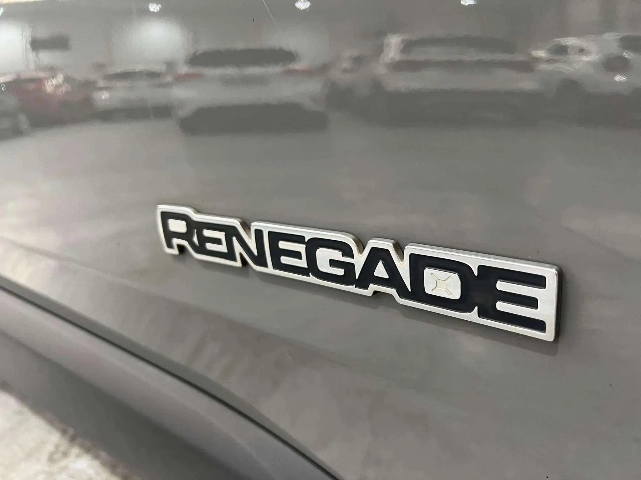 Jeep Renegade Limited 1.0G 120MT6 4x2 - foto 26