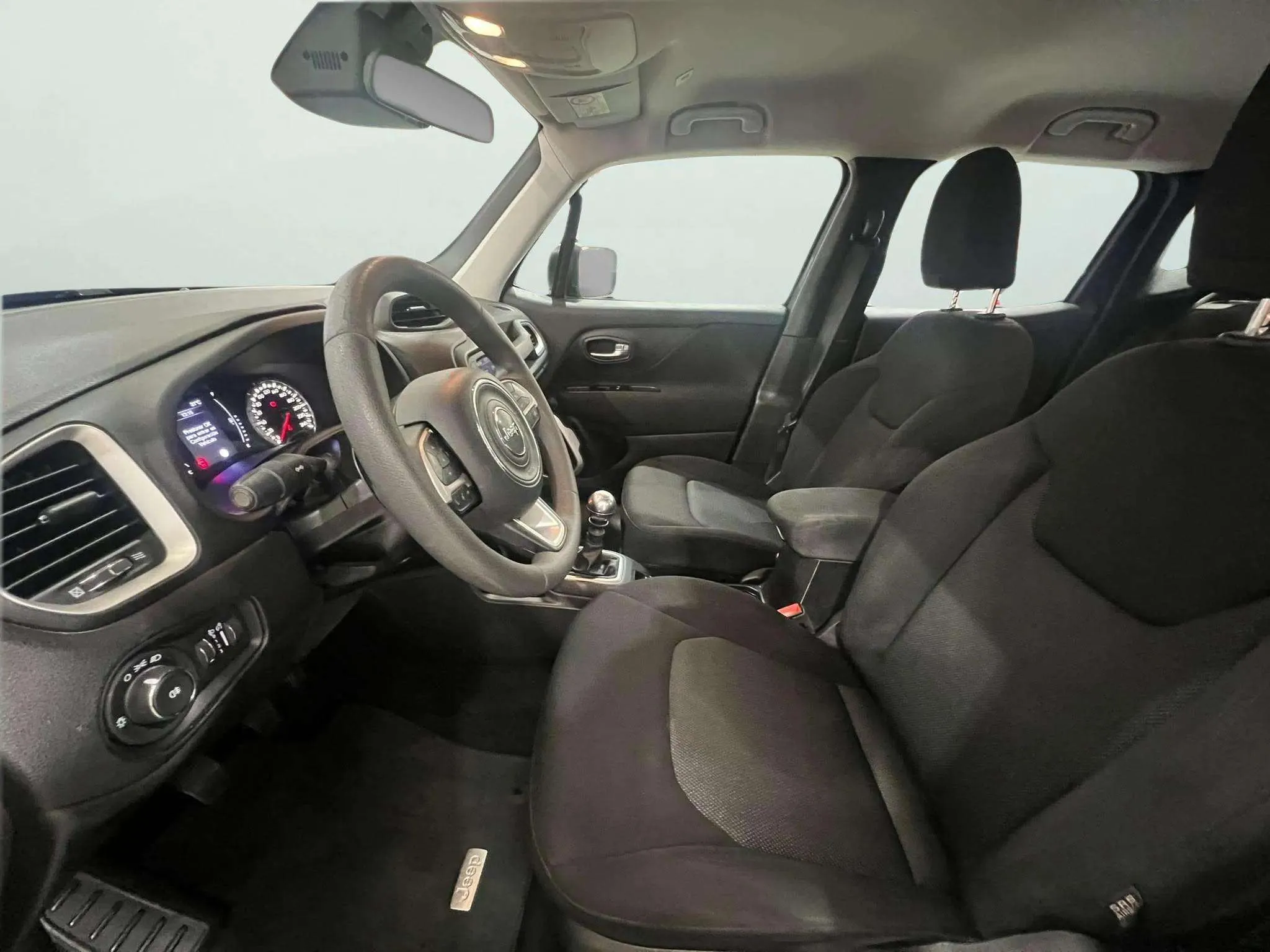 Jeep Renegade Limited 1.0G 120MT6 4x2 - foto 14