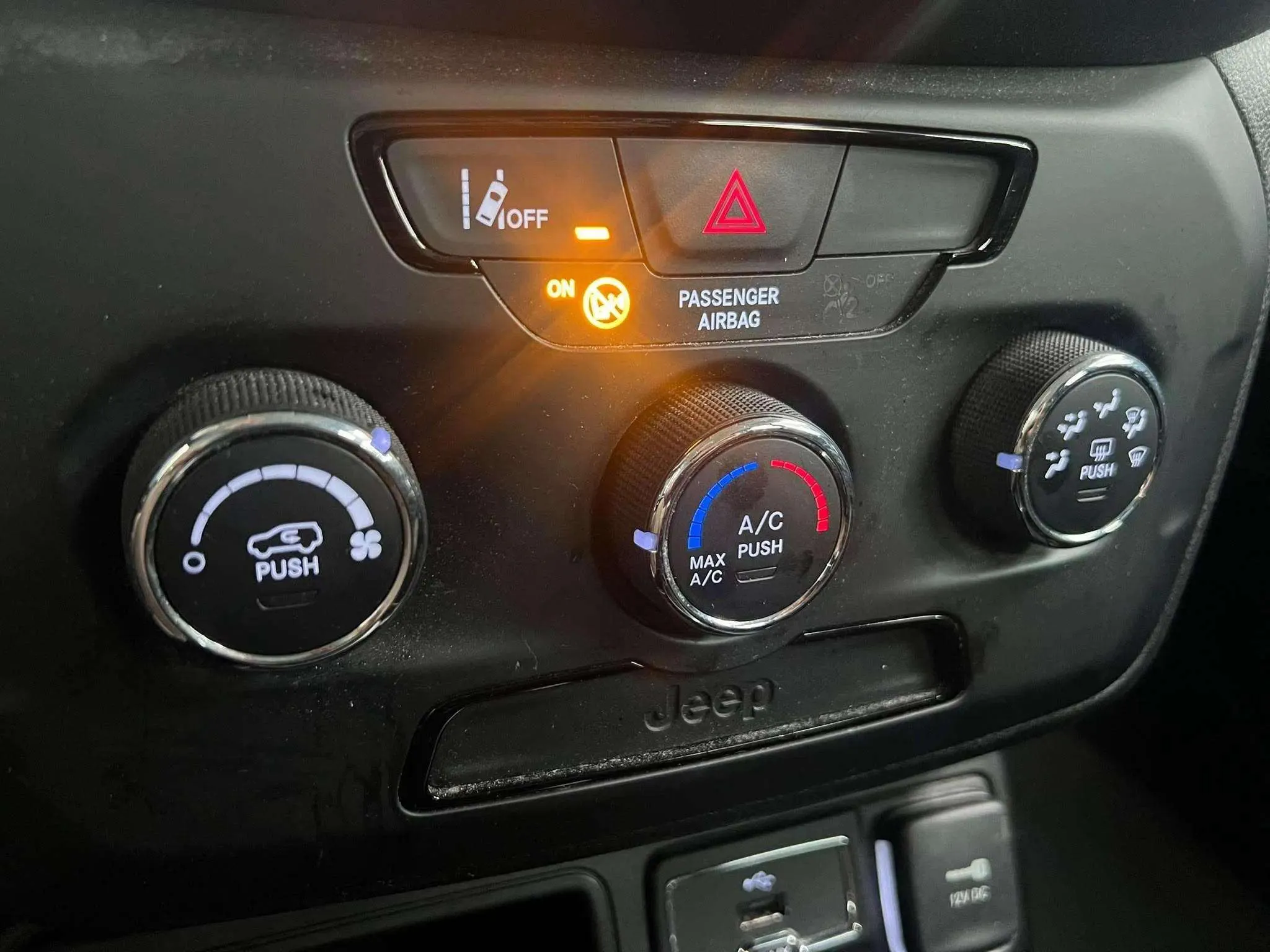 Jeep Renegade Limited 1.0G 120MT6 4x2 - foto 17
