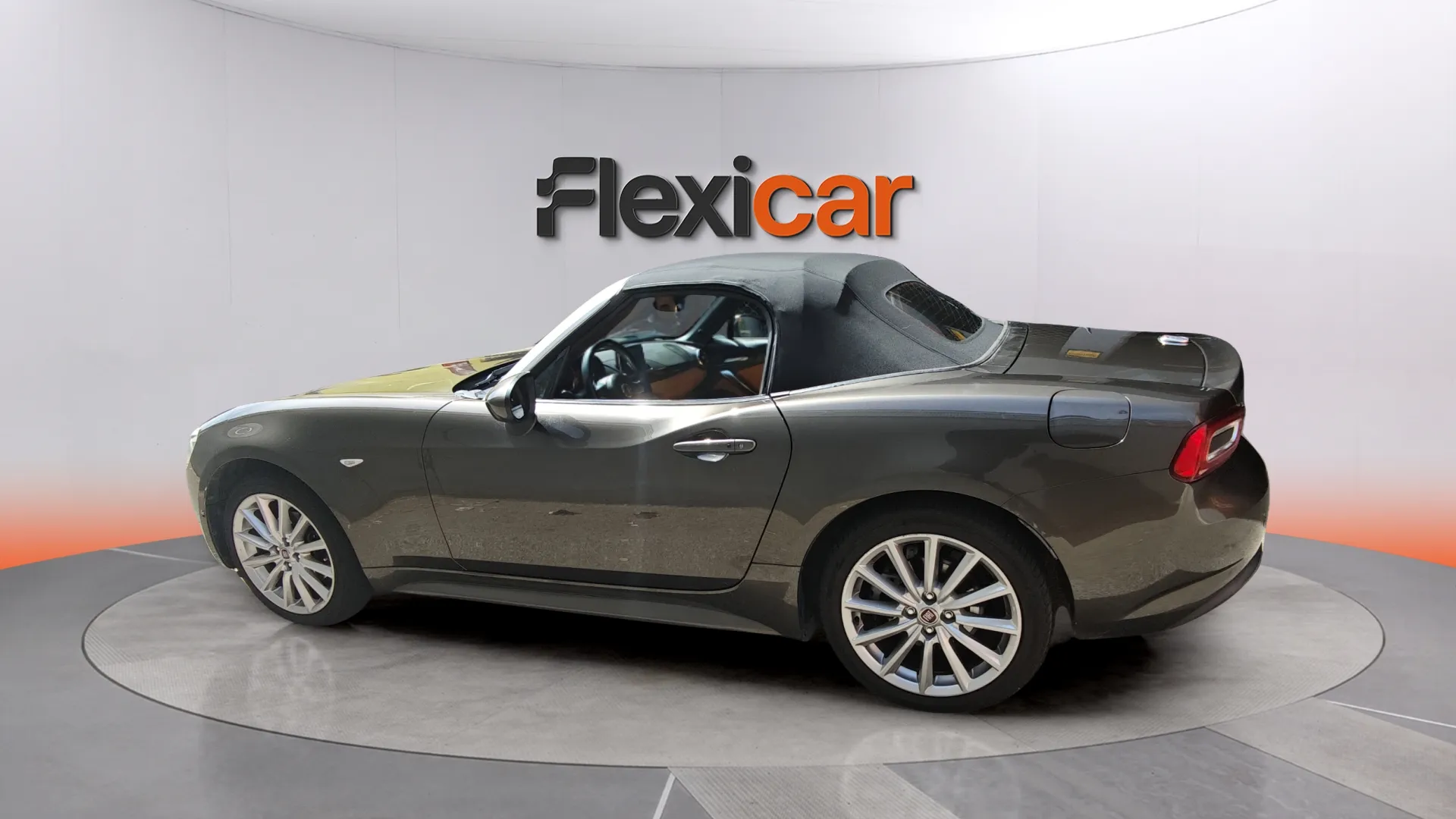 Fiat 124 Spider Lusso - foto 5