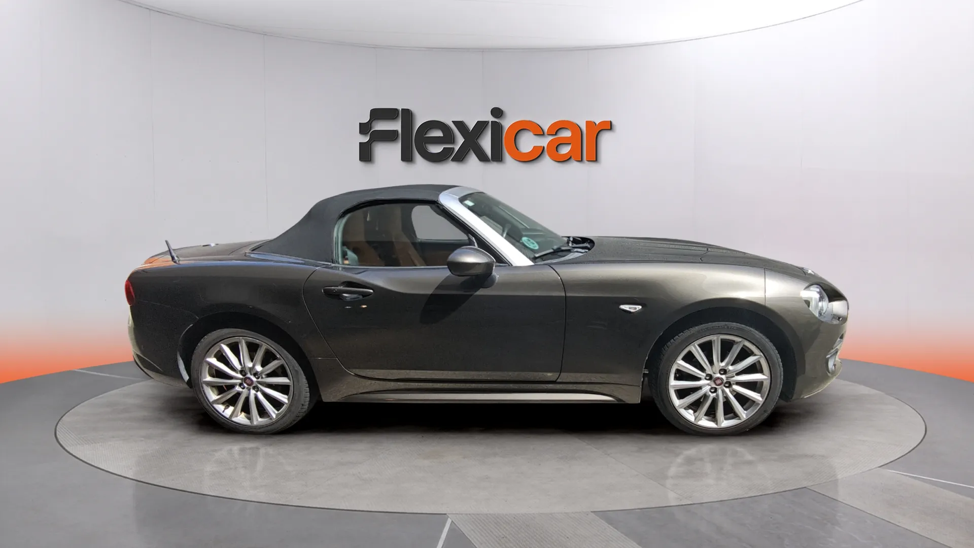 Fiat 124 Spider Lusso - foto 3