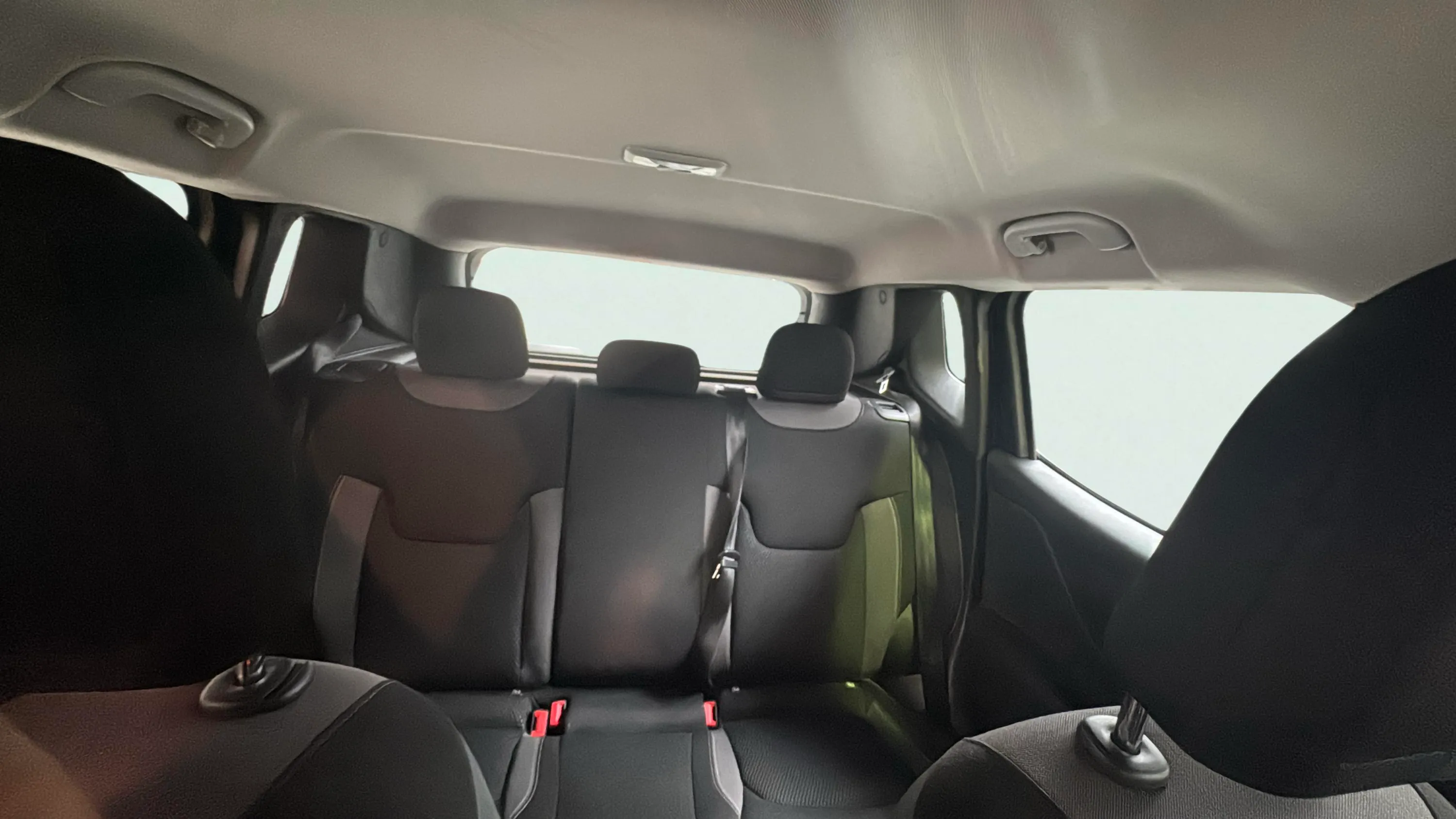 Jeep Renegade eHybrid 1.5 Limited ATX - foto 17