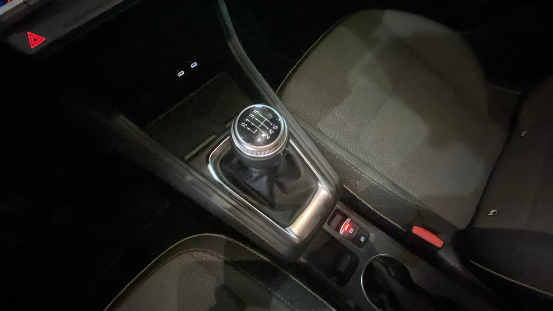 Renault Symbioz techno mildhybrid - foto 12
