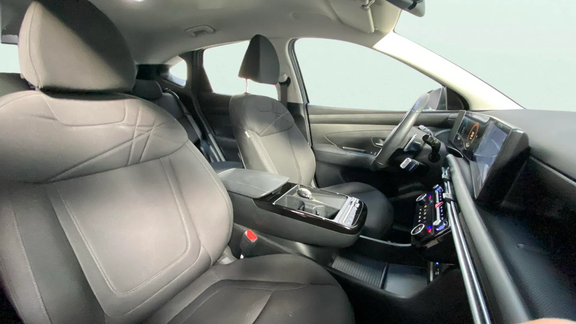 Hyundai Tucson 1.6T HEV Klass - foto 12