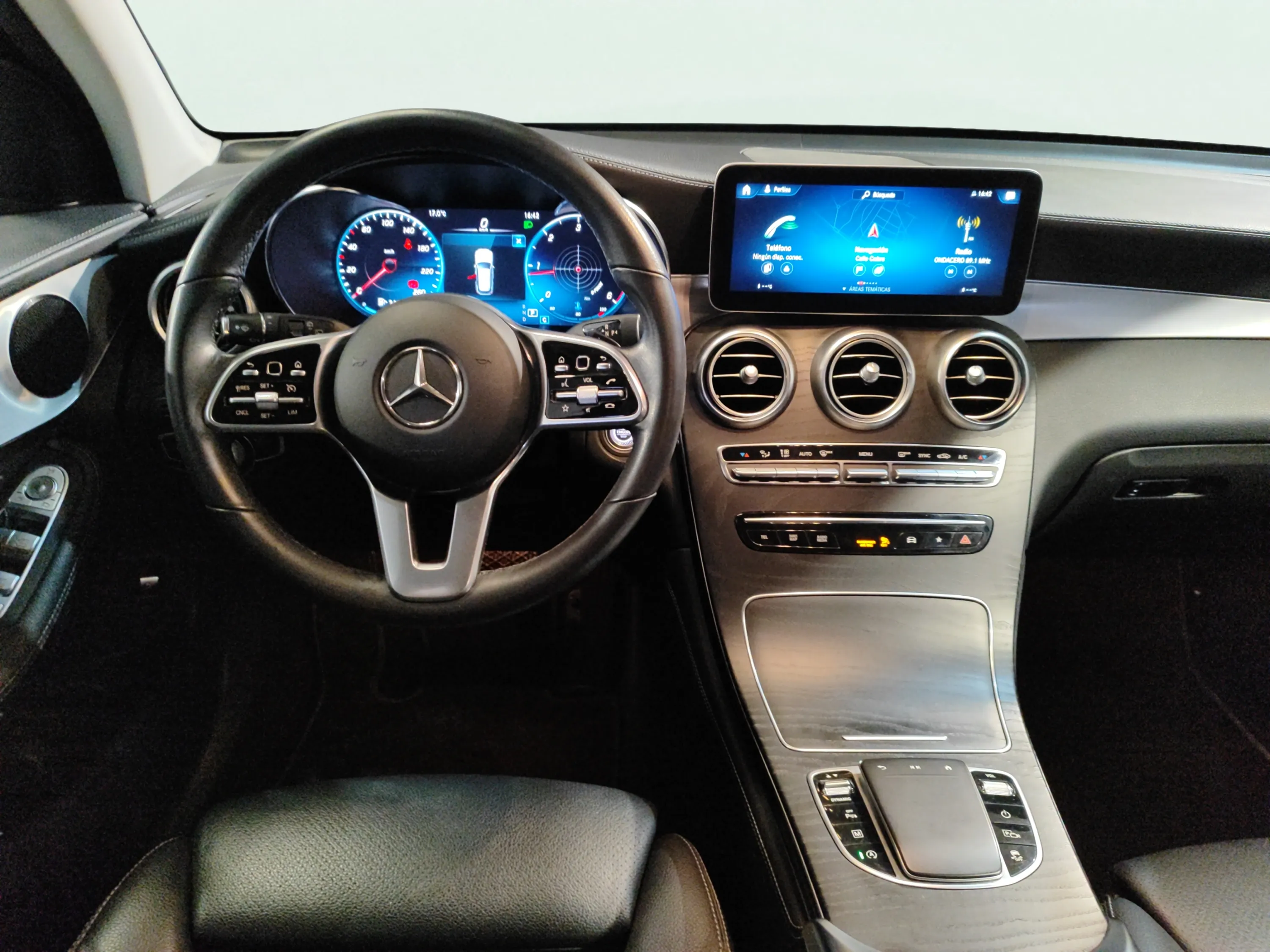 Mercedes-Benz GLC 200 d 4MATIC - foto 16