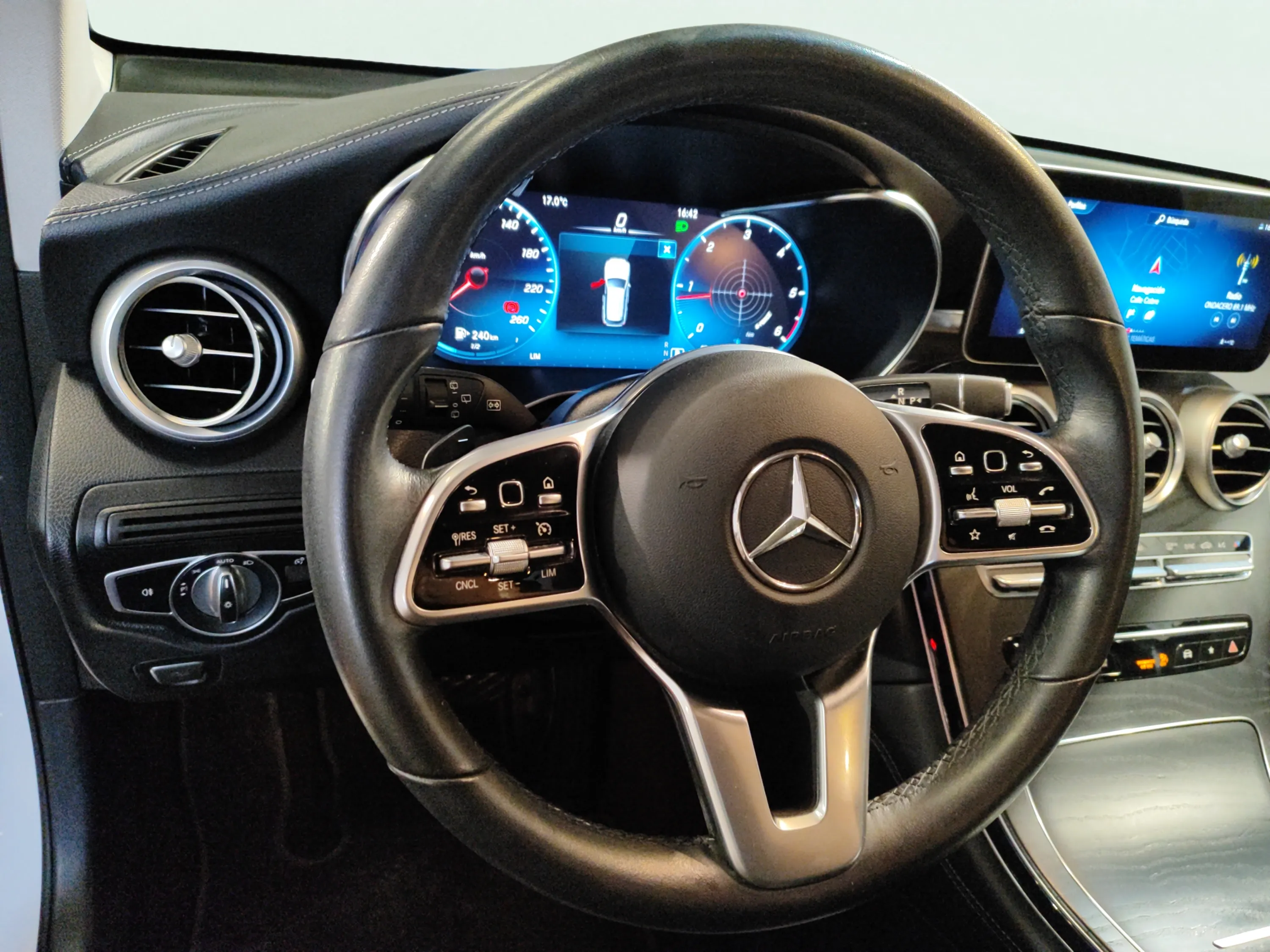 Mercedes-Benz GLC 200 d 4MATIC - foto 15