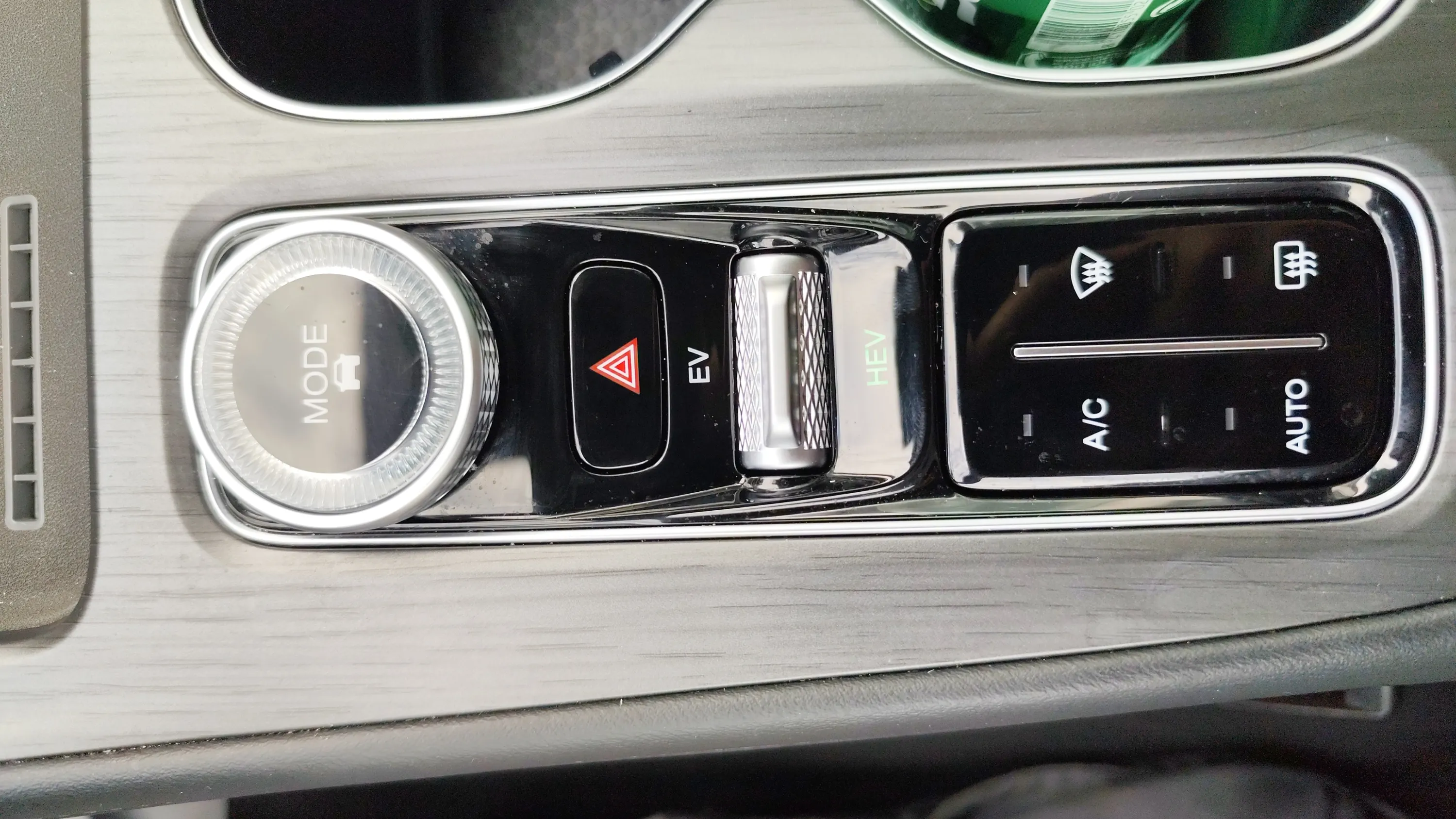 Ebro s800 1.5 T-GDi PHEV Luxury E-CVT - foto 10