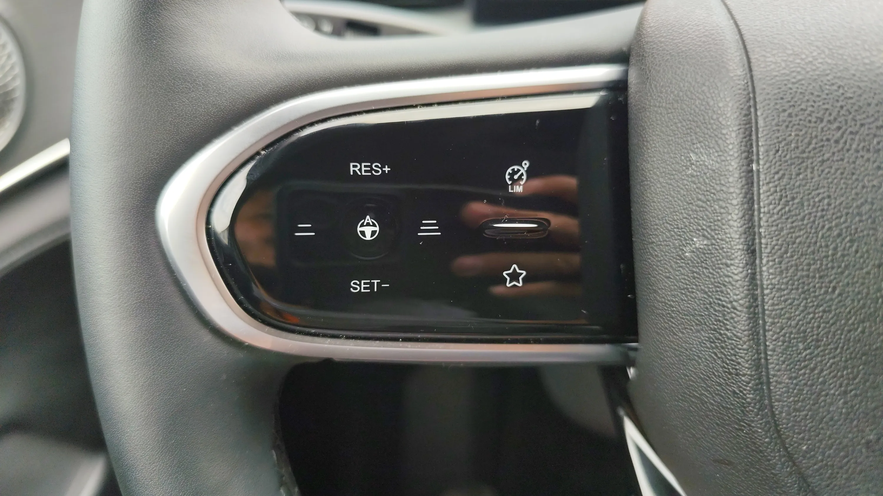 Ebro s800 1.5 T-GDi PHEV Luxury E-CVT - foto 19